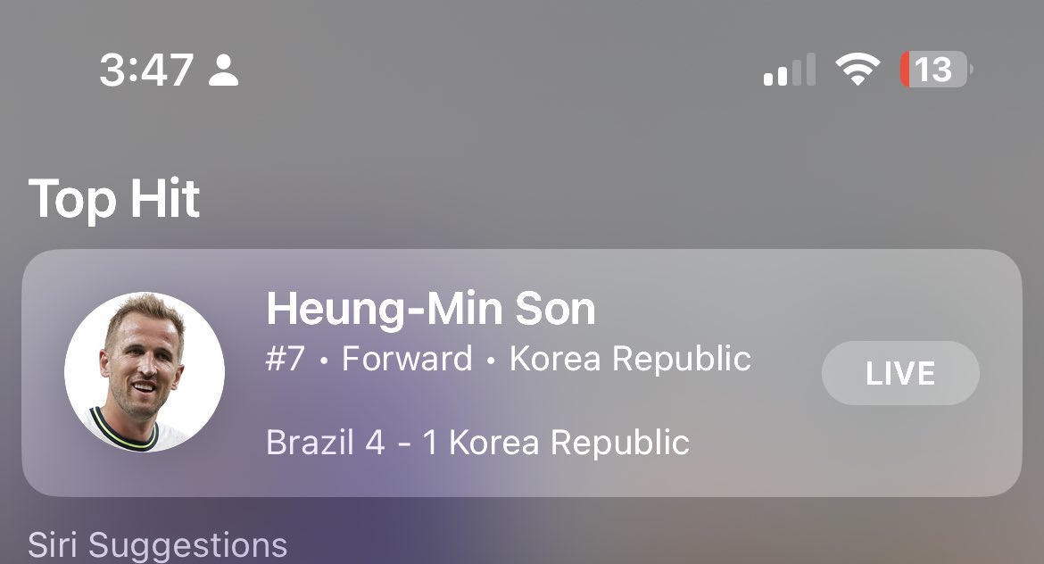 thefeat's tweet photo. @AppleSupport @Apple this isn’t #SonHeungMin fix it! https://t.co/9LCs8hcdxJ