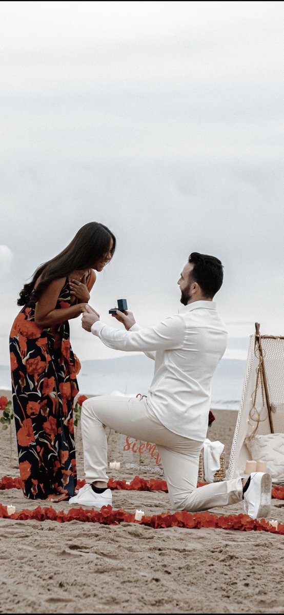 nellyromero11's tweet photo. 12.02.2022 🔒

¡De los días más felices de mi vida! Aún sigo sin poder creerlo😍😭💛

Dios no solo superó mis expectativas, sino que cuidó cada detalle e hizo de ese momento algo inolvidable. Toda la gloria sea para Él 🙌🏽 https://t.co/yopomap9TT