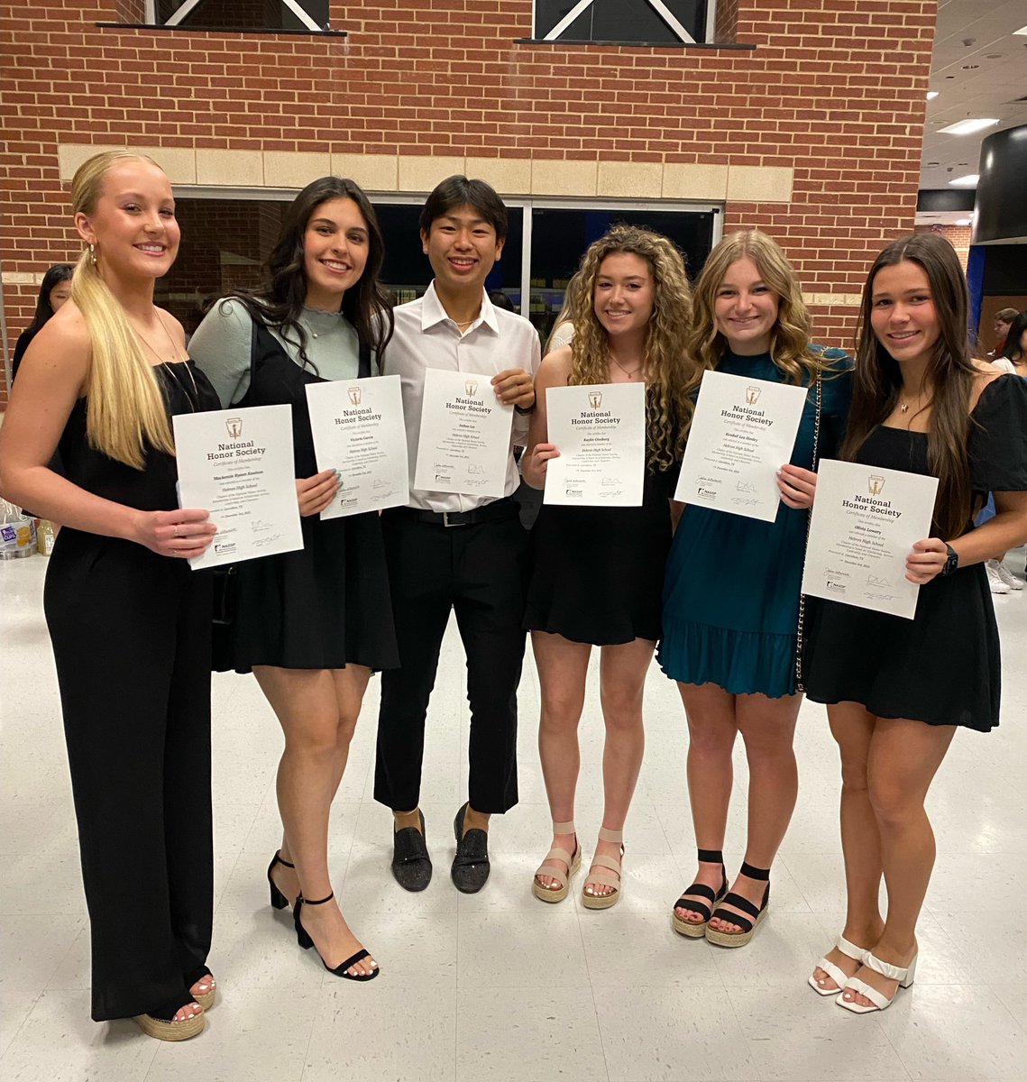 HHSVB's tweet photo. Hebron Volleyball represented well this weekend at the NHS Induction Ceremony.
Congrats to Mackenzie Knutson, Victoria Garcia, Joshua Lee, Kaylin Ginsburg, Kendall Hanley & Olivia Lowary! #hhsvb #gohawks #hebronnhs https://t.co/LQl72u3HVV