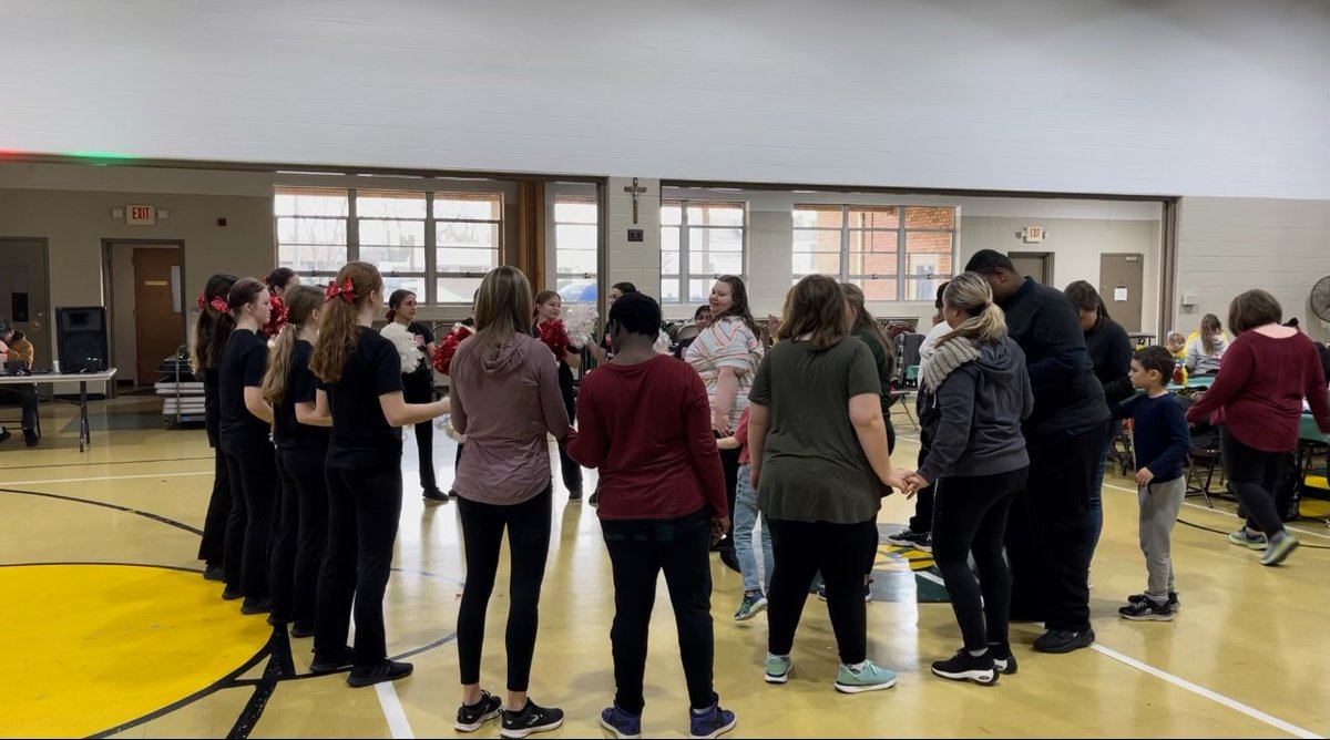 The pompon team this morning participated in the annual Christmas party for the developmentally disabled at St. Thomas the Apostle Parish in Garden City. Great job, ladies. <a href="/dcpompon/">Divine Child Pom</a> <a href="/DivineChildSch/">Divine Child Catholic Schools</a> <a href="/DC1958/">Divine Child HS</a> <a href="/FalconAthletic/">Falcon Athletic Club</a> <a href="/DivineChildPrsh/">DivineChildParish</a> <a href="/DCHS_STUCO_/">DCHS Student Council</a>