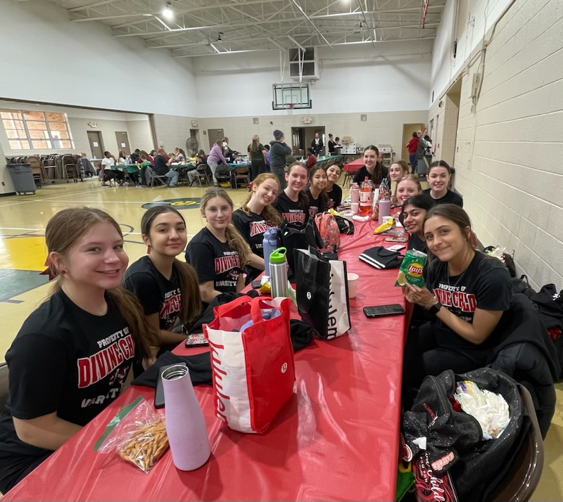 DCHS Athletics tweet media