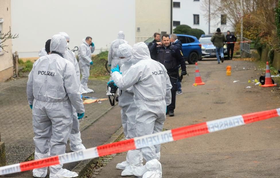 Justice_forum's tweet photo. Teenage schoolgirl dead and another seriously injured after an asylum seeker attacked them near their school in Germany. 

https://t.co/ZnAmMnp7cF https://t.co/tZLEFGsRI5