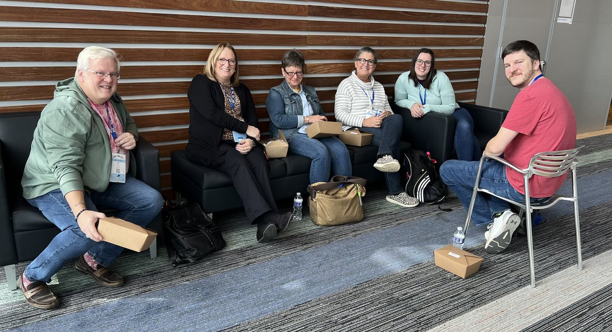 t3ch3duc's tweet photo. Conferences are great for learning and networking! Loved seeing my fellow Chargers this week! Way to represent! #LunenburgRocks #VSTE22 #LBCInTheHouse #SeasTheDay 💜💛 https://t.co/AEMmDVGLEg