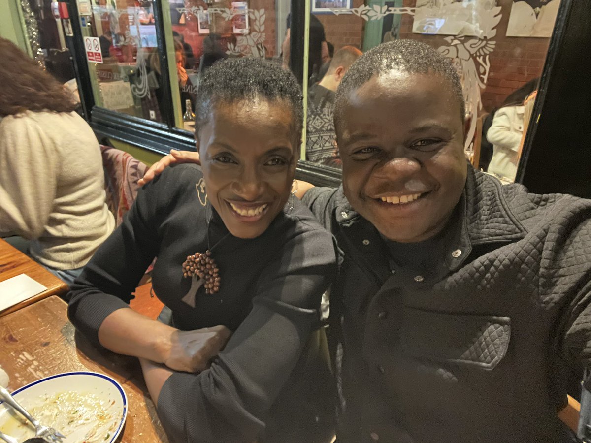 farai_nhakaniso's tweet photo. Hanging with these peeps! Loving It,
Christmas Meal 🍽️
@factoryintl #FactoryAssembly #TheWelcome2023
@DimitrisTapas😍 Thank You!
#culture #creatives #manchester #GM #manchesterinternationalfestival #team https://t.co/dC24HSgjr3
