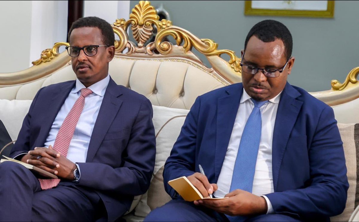 TheVillaSomalia's tweet photo. Madaxweyne  @HassanSMohamud oo la kulmay Wakiilada Gaarka ah ee Turkiga Aykut Kumbaroğlu, Norway Heidi Johansen iyo Danjirayaasha dalalkaas ee Soomaaliya ayaa la wadaagay sida ay uga go’an tahay dib u soo celinta wadahadallada Dowladda Federaalka Soomaaliya iyo Soomaaliland. https://t.co/aeVZETnvDi