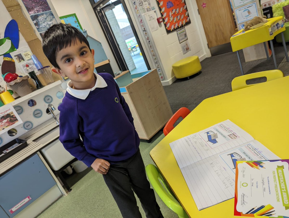 olive_bburn's tweet photo. Every week, a child per class is awarded the perfect presentation award...
Well done boys!
#perfectpresentation
#handwriting
#pencilcontrol
#WeAreStar https://t.co/gcDMzSnBCF
