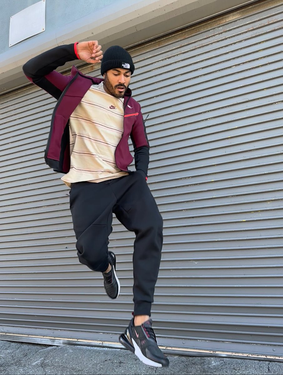 hibbettofficial's tweet image. Nike Tech Fleece is the perfect gift this year! ✔️ 🎄 ✔️ 

#Nike #TechFleece #ToYouFromHibbett #HibbettHolidays #HibbettHolidayHighlights 

✔️ bit.ly/3gXNd2A ✔️