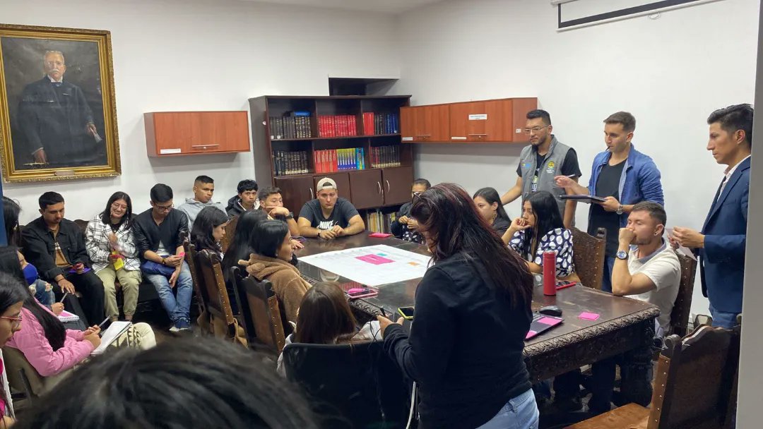 James_Ruiz_SM's tweet photo. Una de nuestras actividades fue realizar 5 audiencias donde escuchamos a los jóvenes en asuntos de: 
✅ Salud 
✅ Empleo y Educación
✅ Género
✅ Derecho Humanos
✅ Participación Ciudadana https://t.co/TYTaWoAx5R