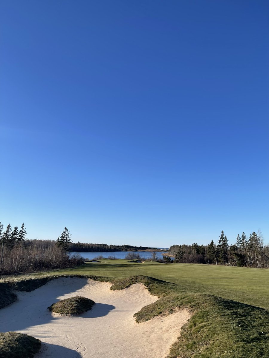 BenKing_20's tweet photo. Beautiful December Monday in Cavendish! 13th at Green Gables is a beauty! ⛳️☀️ https://t.co/UmhQPZQrU4