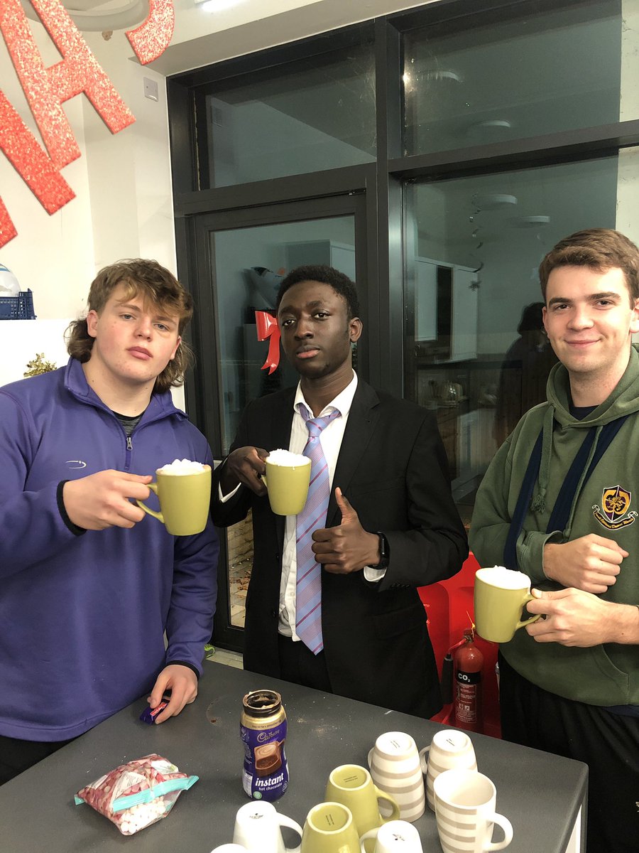 WardsHouseWC's tweet photo. An enormous thank you to @haywardsfield for their kind gift of Hot Chocolate, complete with cream and marshmallows. Just what we needed as we head into the final fortnight! #alwaysgoingforwards #proudofthepride 🟢🟡🔵⚫️🟢🟡🔵⚫️ https://t.co/jUBVtdRrDp