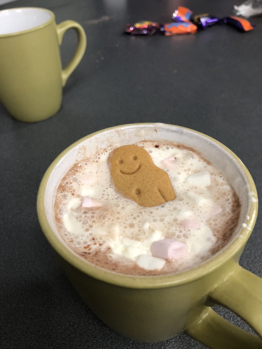 WardsHouseWC's tweet photo. An enormous thank you to @haywardsfield for their kind gift of Hot Chocolate, complete with cream and marshmallows. Just what we needed as we head into the final fortnight! #alwaysgoingforwards #proudofthepride 🟢🟡🔵⚫️🟢🟡🔵⚫️ https://t.co/jUBVtdRrDp