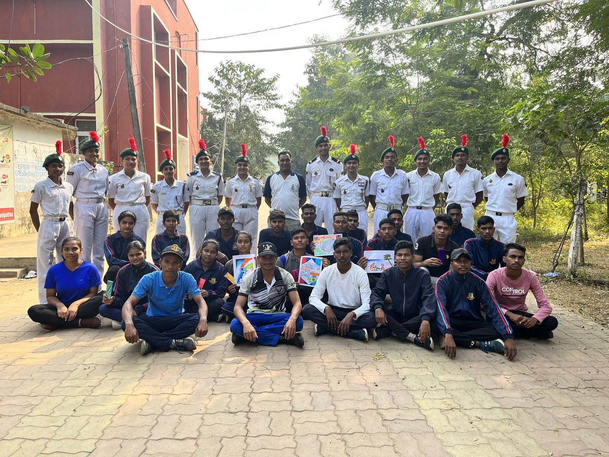 ku_naval_wing's tweet photo. Essay Writing Competition 
Drawing Competition 
#puneetsagarabhiyan 
On the occasion of #NavyDay2022 

@ku_naval_wing @hirakudwarrior @kalinga_sagar https://t.co/JshvGRZZHa