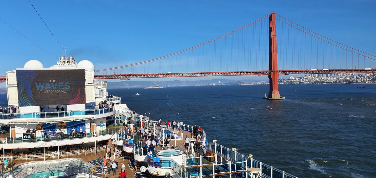 JBStaveley's tweet photo. Had a great trip out to San Francisco followed by a cruise down the western coast of Mexico for Real Housewives of Cheshire's Xmas series which airs tonight on @ITV Be https://t.co/zuMiVm43xI