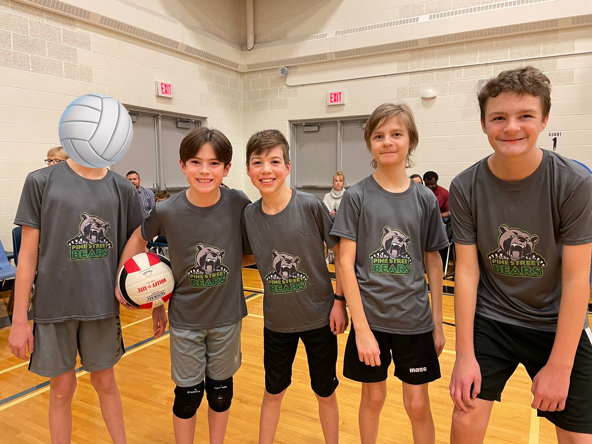 Pine Street had 2 girls teams and 2 boys teams in the @Fultonvale’s elementary volleyball tournament this past weekend. They all played hard, showed incredible sportsmanship and most importantly, had a blast! 🏐🐻 #GoBears