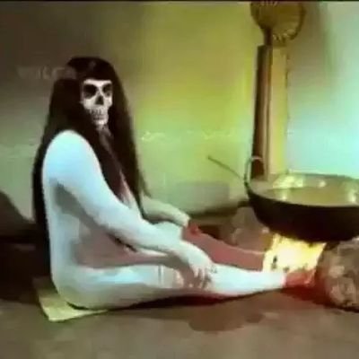 Guest_account9's tweet photo. This week #Shivin getup 🤣🤣
#BiggBossTamil6 https://t.co/qmL0MTKWER