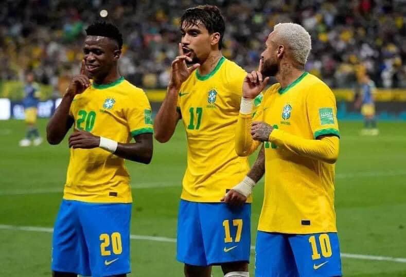 aookajk7's tweet photo. كأس العالم مسالك وقت بس 🇧🇷❤️‍🔥 https://t.co/yWzPpbomnS