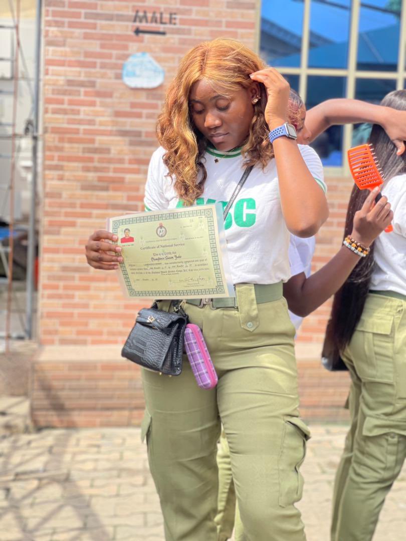 Og_Sogie's tweet photo. Hello twitter!!

This is my baby (sister) who concluded her NYSC this year, she is a graduate of the University of Benin with a BSC in Economics and Statistics and also holds a certification as a Data Analyst.
I want to plead with you all to help me retweet this tweet because https://t.co/GTUW21LOI6