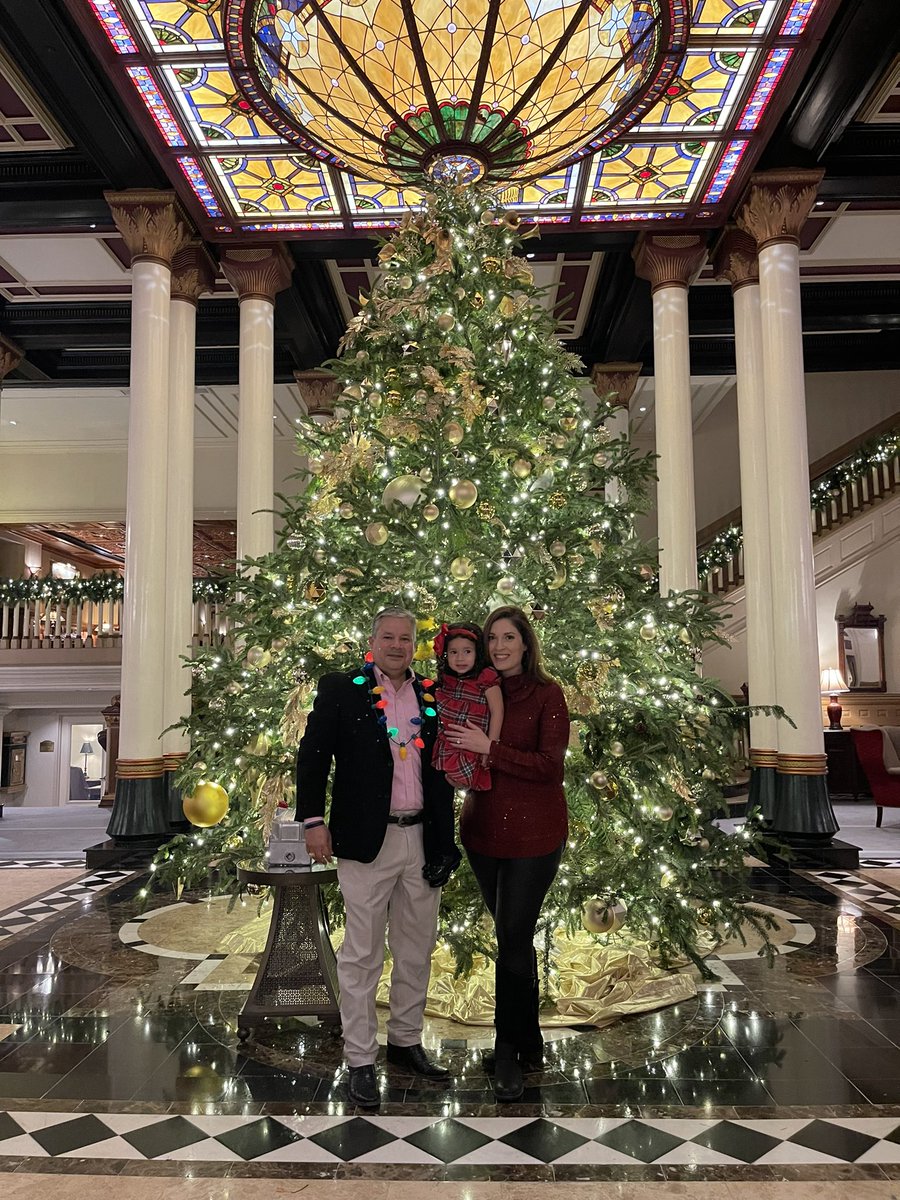 DavidCVasquez's tweet photo. Had a wonderful time this past weekend with our @ElevationHR_1   Family at our Annual Holiday Celebration! I am proud of the Team and Culture we are creating and am grateful for our employees and their families! Let’s Elevate more in 2023! #grateful #culture #team #elevate https://t.co/l5AgPR5OpW