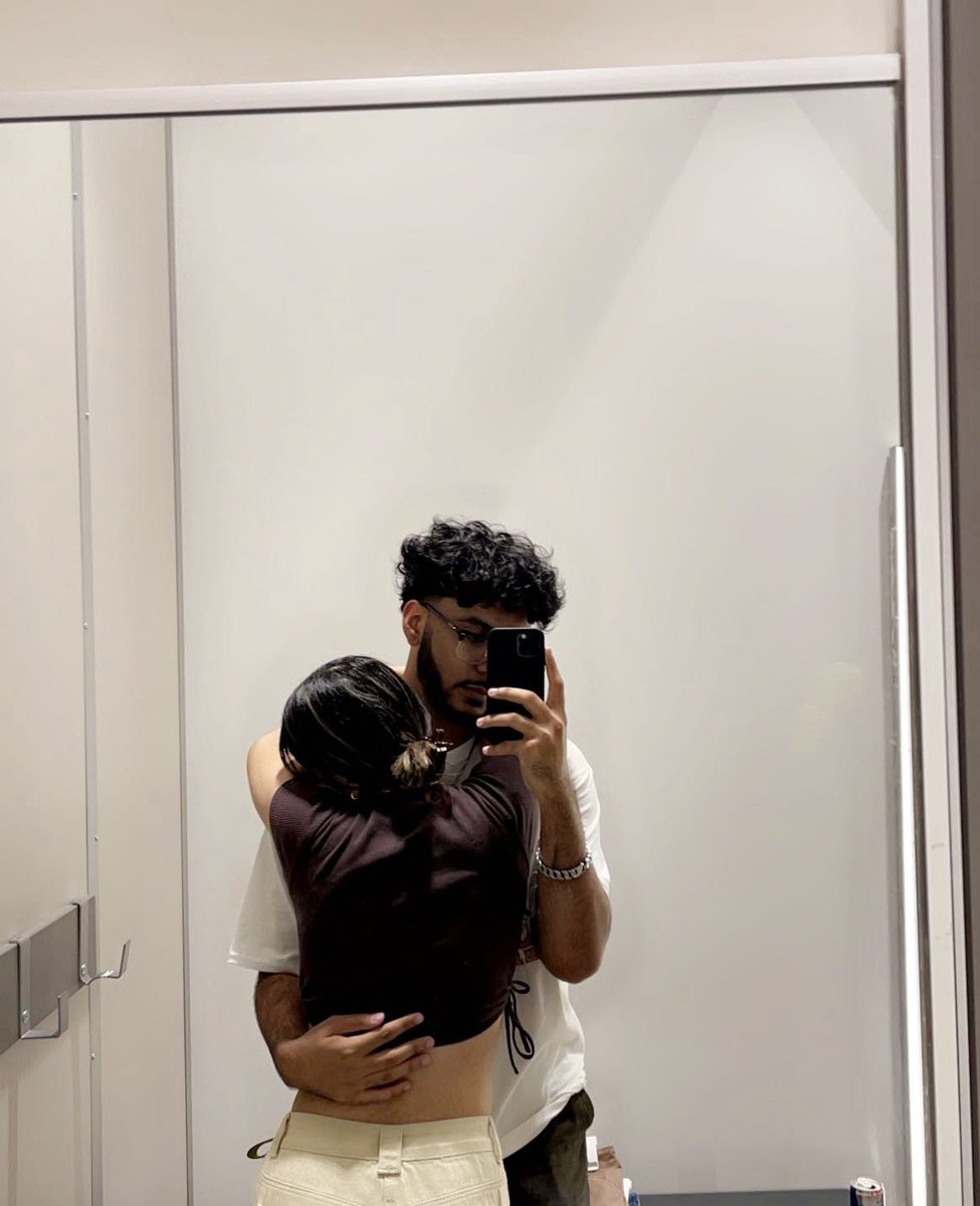 v 🇵🇰 tweet media