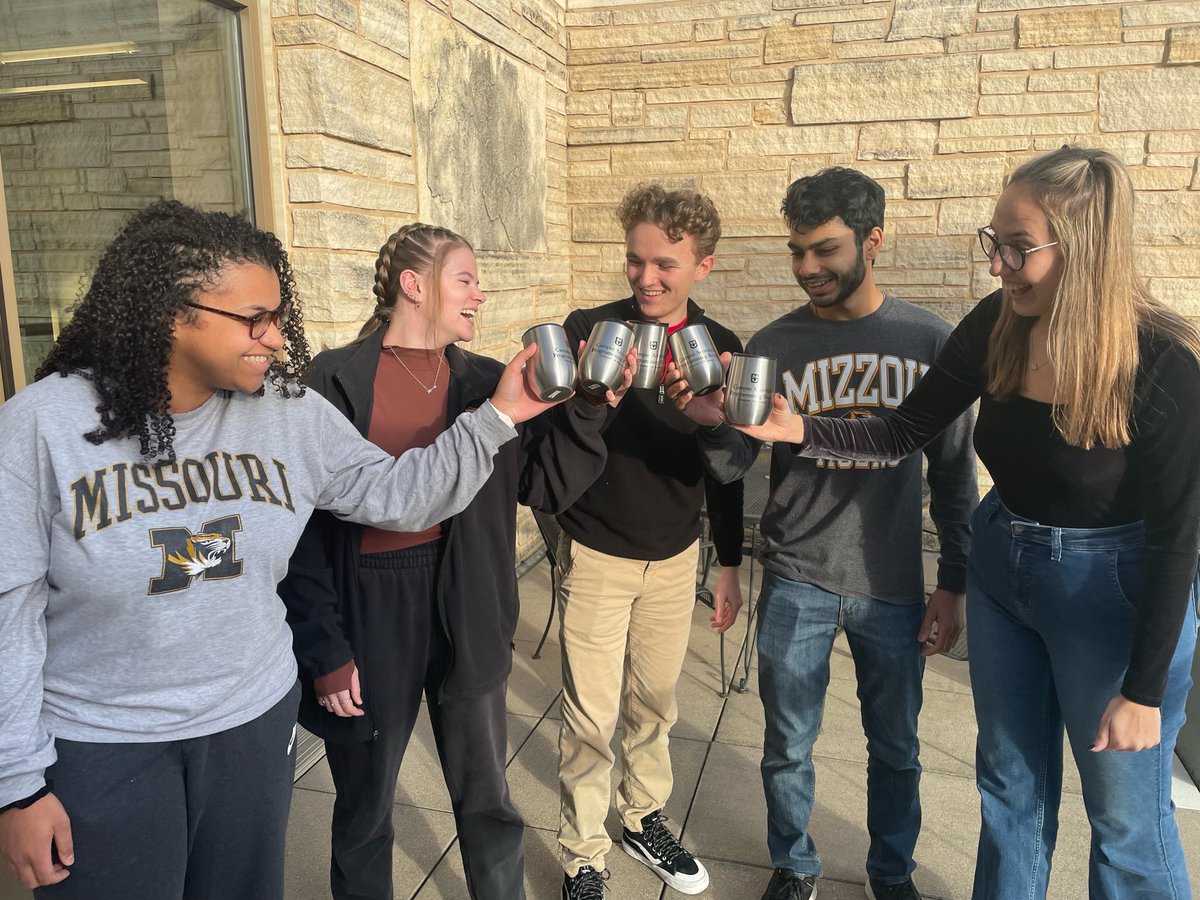 StuffToDoAtMU's tweet image. Take a break from the books and celebrate your hard work at Brunch Break 🧇 Come enjoy fluffy waffles, fuel up at the coffee bar and show off your best smile at our photo booth 😁 Meet us for Brunch Break this Sunday, December 11 in the MU Student Center from 11 a.m. - 1 p.m.