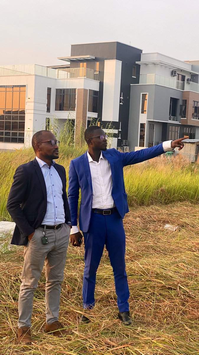 adegbaye007's tweet photo. Pre-construction site inspection at one of the finest luxury estate 🏡
“You’ve asked for it, wait for it”
#toolatetofail
#Folawe https://t.co/9F74rVVMXp