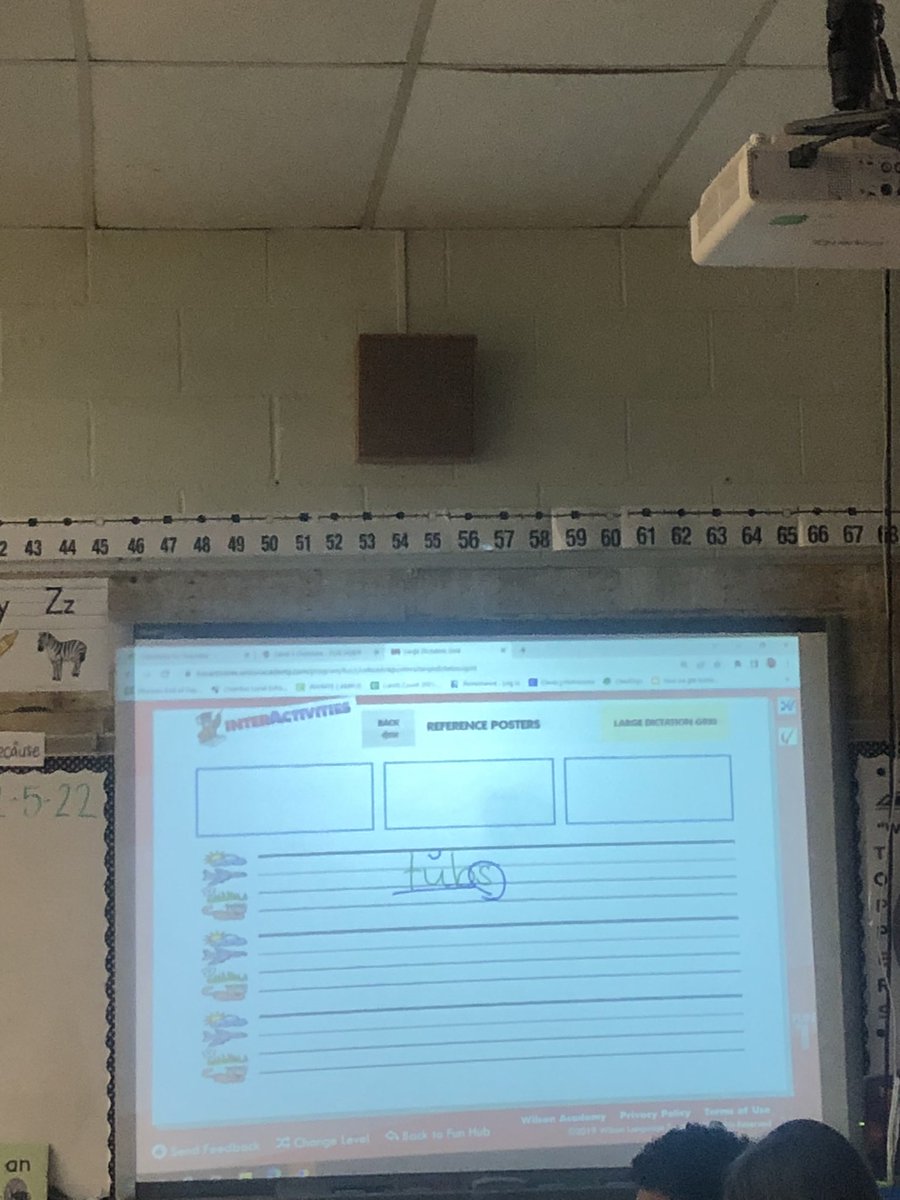 KellyAnnMoran's tweet photo. Explicit phonics coupled with high quality texts is a masterful combination for leveraging reading success! What a great class visit today! @ChardonSchools @ESCoftheWR #escwr https://t.co/EO2FnUTXBW