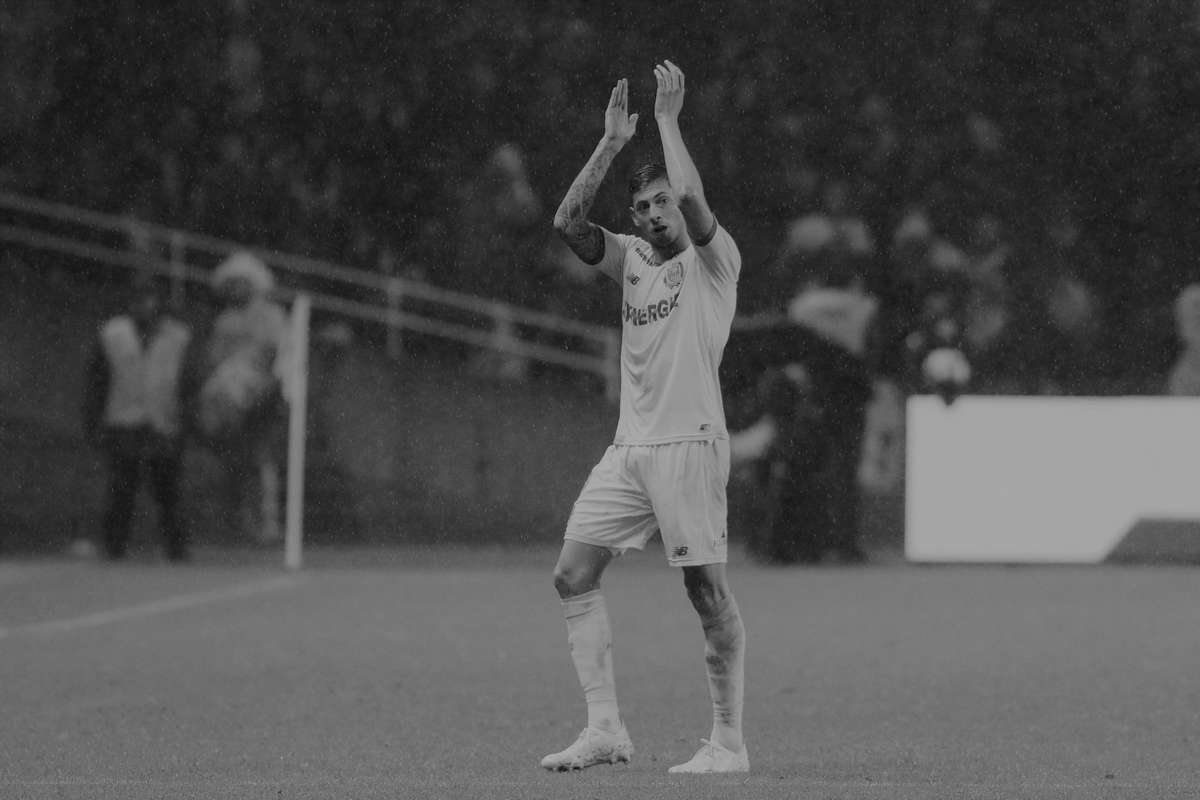 _BeFootball's tweet photo. Il y a 5 ans jour pour jour, Emiliano Sala inscrivait son dernier but avec Nantes contre l'OM.

Repose en paix Emiliano 🙏🏽💛 https://t.co/bV0oERJgw6
