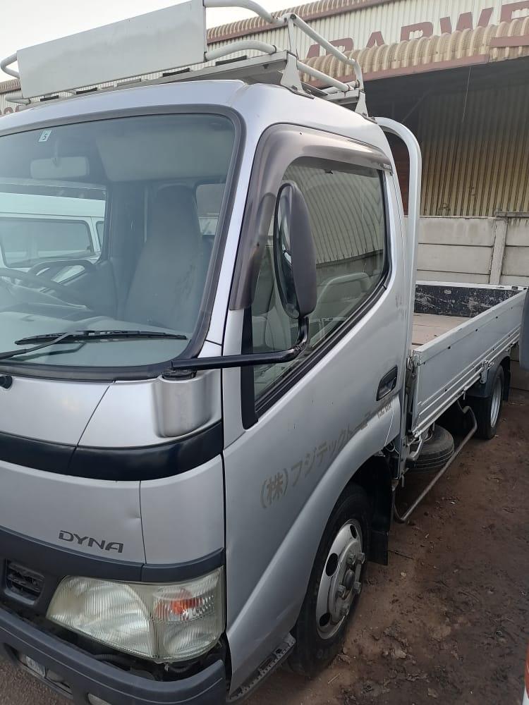 TafadzwaJoshuaZ's tweet photo. On sale... Honda fit GE6{2012}
2 tonne Toyota Dyna
Call :0772473322(whatsapp)
:0718293777
Call, app for prices/negotiations
#CHRISTMASpecial* https://t.co/KAGNSjkI9d