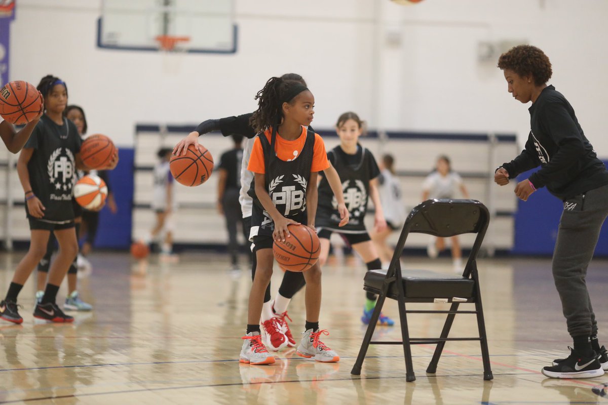 Nicole_Jones_10's tweet photo. Thanks @PassThaBall for the opportunity to compete against some talented young hoopers at the NXTUP Showcase in Dallas. https://t.co/L3NzM7Qk71