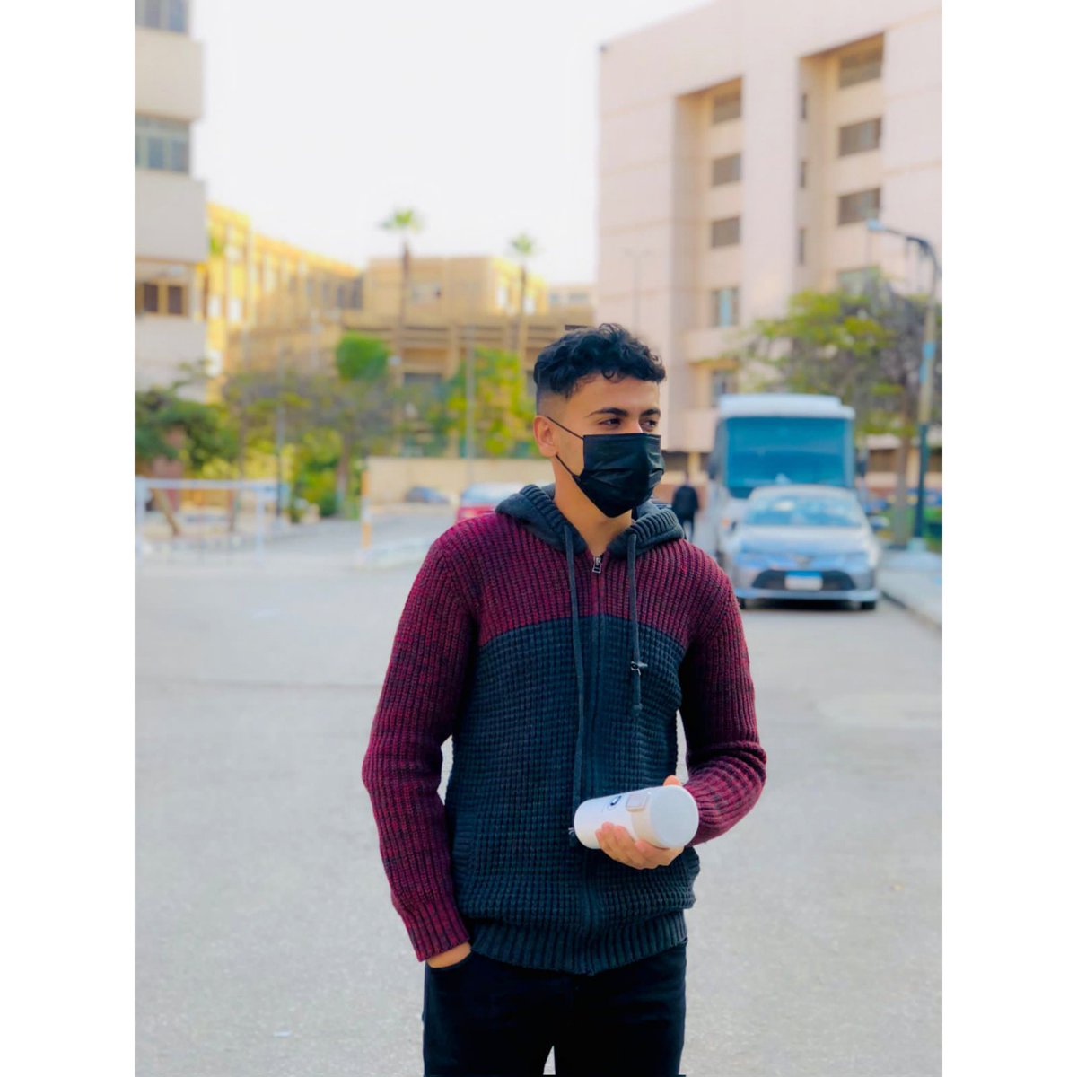 تسحرني عيونك لو قبلوني واقول يسلااام💜