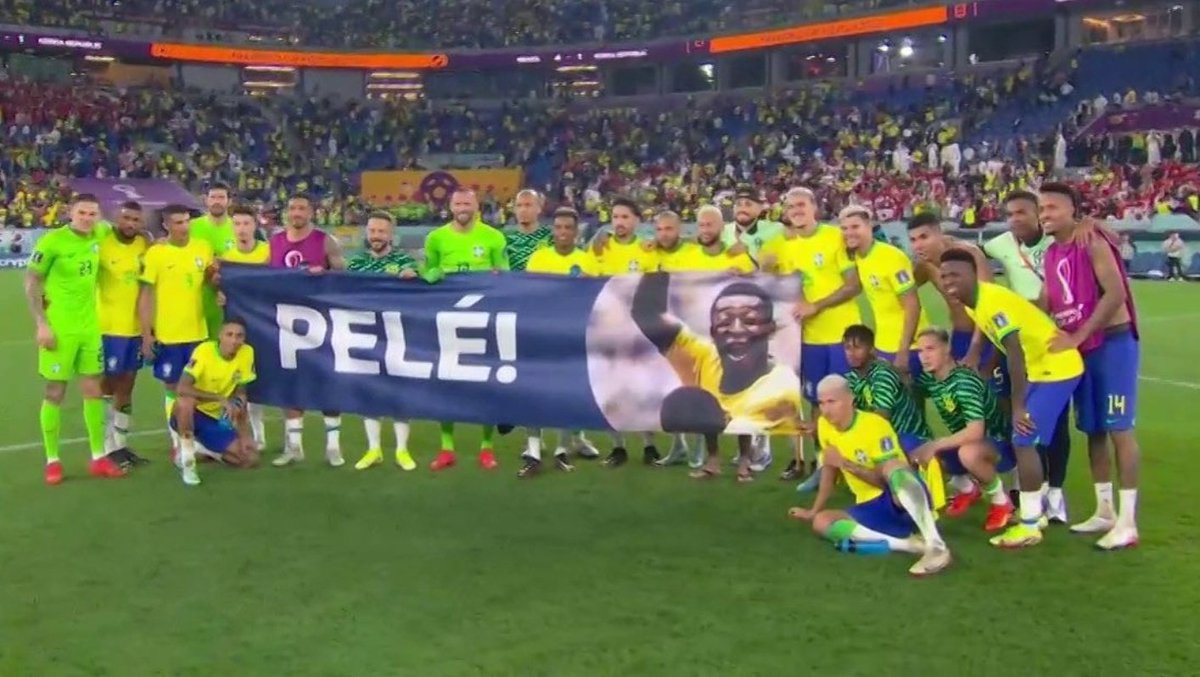 VaronOlmos's tweet photo. Victoria de la verde amarela 4x1 y dedicatoria a #Pele quien ya empezo terapias paliativas debido al avance de su enfermedad. #WorldCup2022 https://t.co/q8wkiOOqZH
