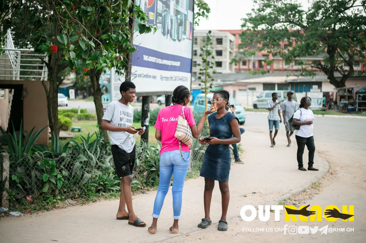 Khm_gh's tweet photo. Mark 16:15 - And he said unto them, Go ye into all the world and preach the gospel to every creature.

In pictures, 2022 outreach. What an awesome time it was with the people of new site, at the acalema junction.

#outreach https://t.co/i3d3MPCIOA