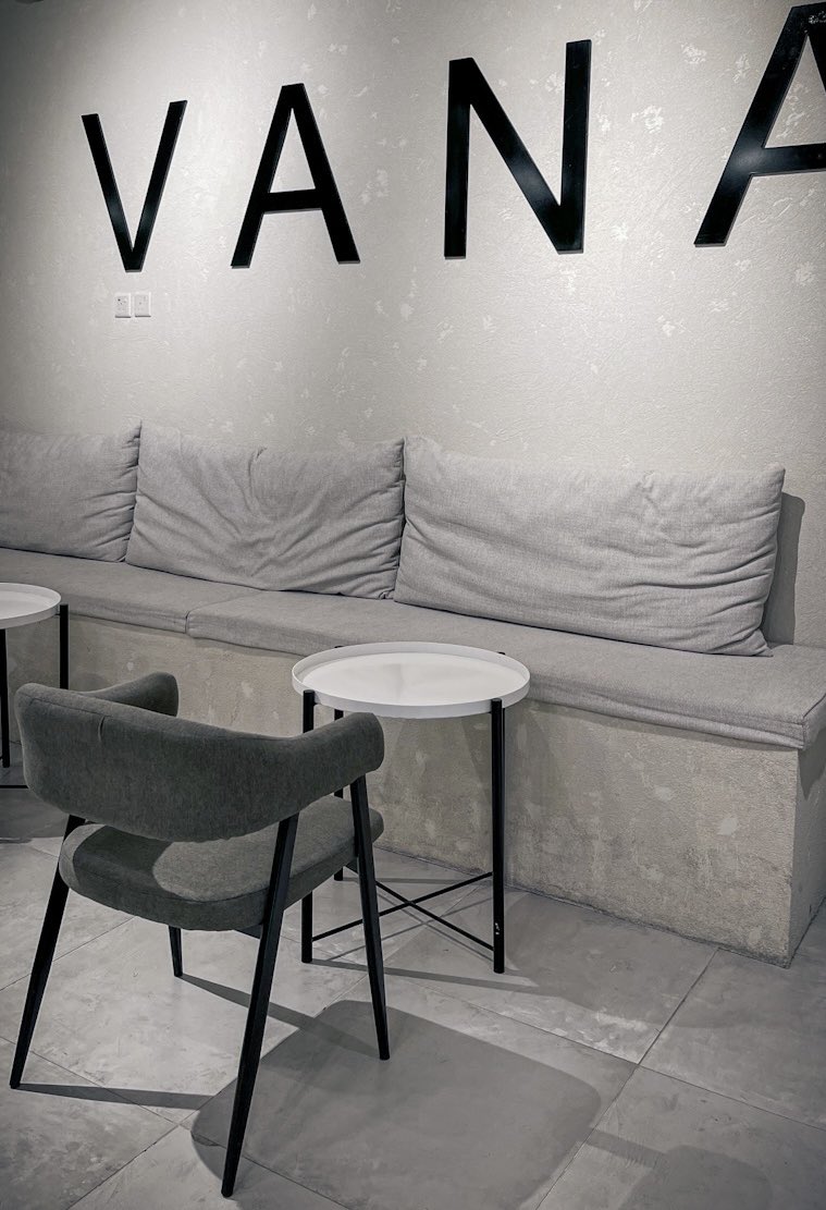 fatten33's tweet image. تواسيني صورتك كُل ما أشتقت لك🤍.