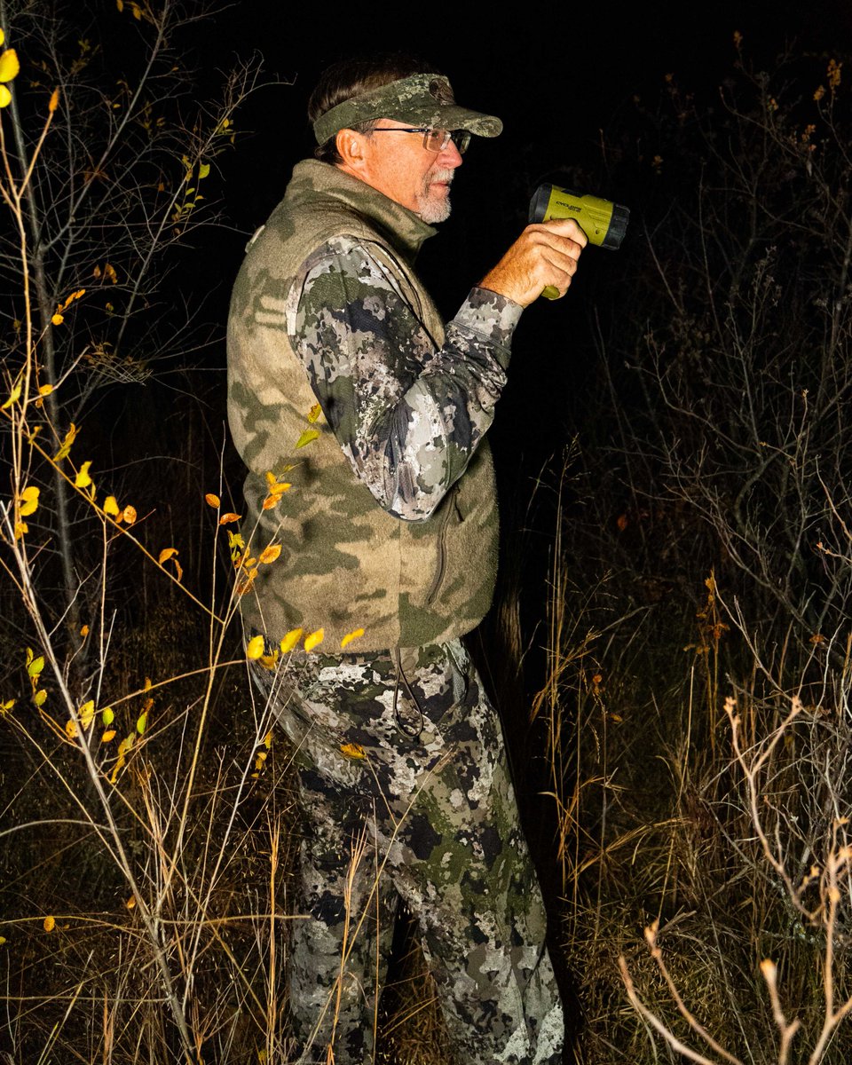 WTD_tv's tweet photo. What's the scariest thing you've encountered while tracking a deer at night?

@cyclopslights / @truetimbercamo 
#teamoutdoors #bassproshops #cabelas #truetimbercamo #cyclopslights #gsmoutdoors #hunting #deerhunting #trackingdeer #camo https://t.co/XVsVW1meTn