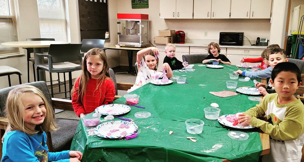 A fun afternoon making KINETIC SAND with our friends from PVE today! Everyone did a great job 👍 
#firststartcs #firststartartstudio #kineticsand #pleasantviewelementary #zionsvilleindiana #zvillemoms #zionsville #afterschoolprogram #relaxing