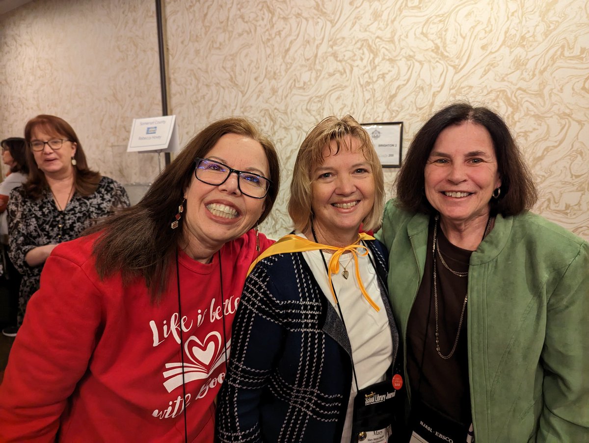 #NJASL22 #NJLA <a href="/njasl/">NJ Assn School Libns</a> Thanking Pat Tumulty and Mary Moyer for their support of the information literacy bill!