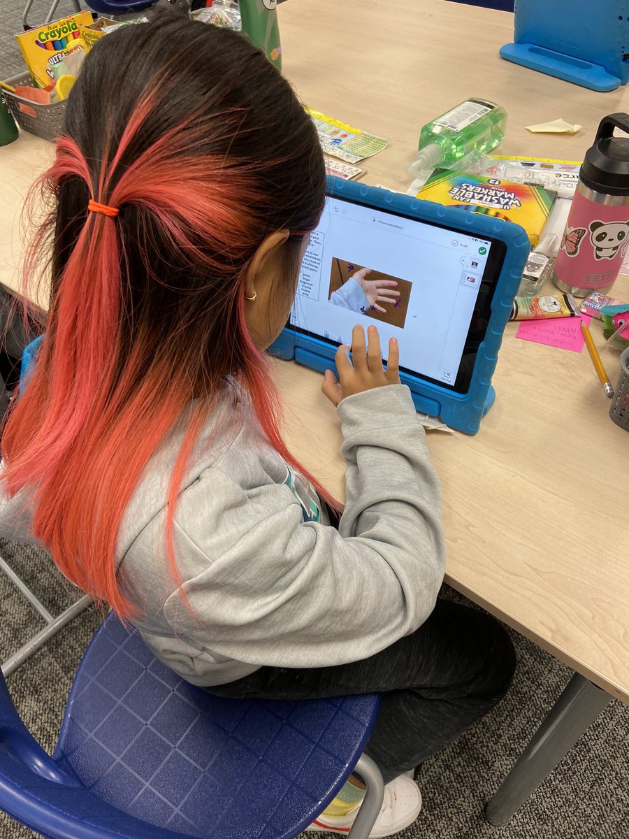 Today we learned about diagrams and labels. Students practiced by labeling a photo of their hand  #d30learns #12daysofD30