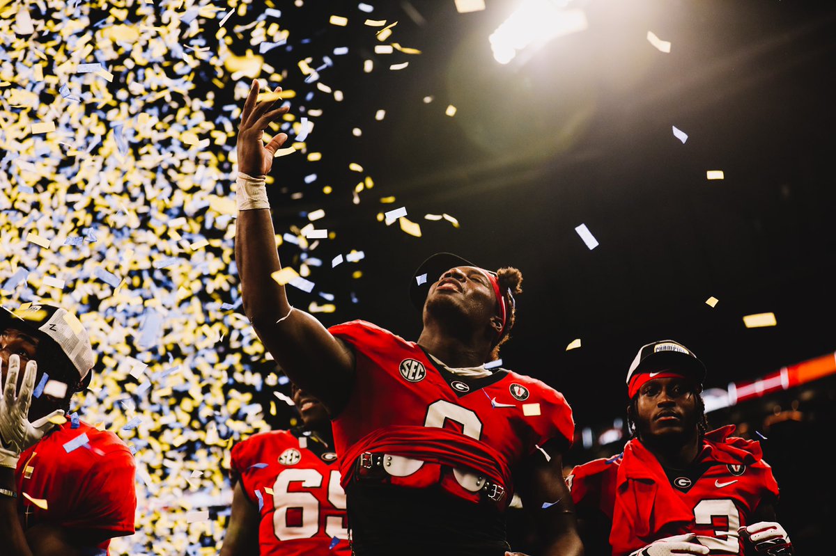 Athens NIL Club 🐶 tweet media