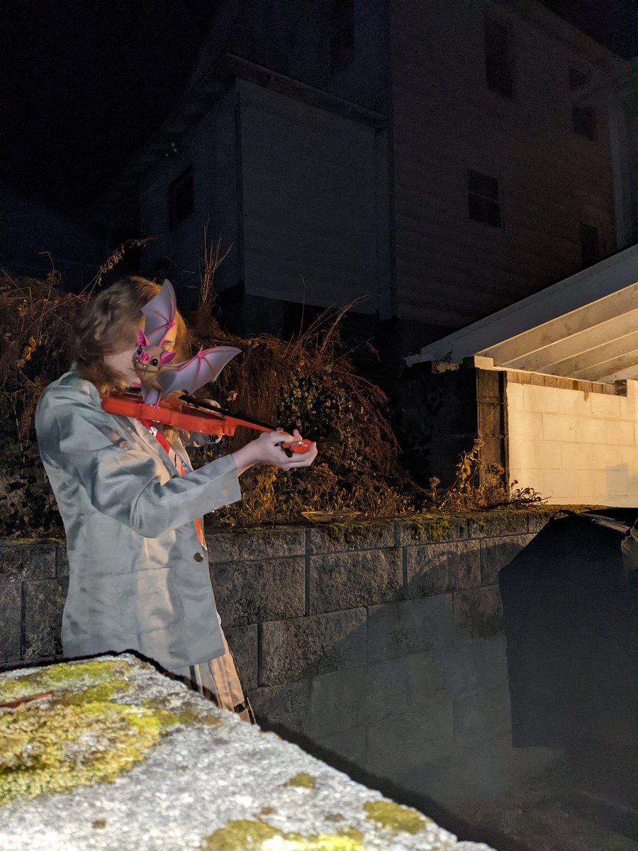 eri_omara's tweet photo. Woah I cosplayed Kaori Miyazono from Shigastu Wa No Kimi Uso /Your Lie in April. I took these at 2 am in 25° weather so the shots aren't as good as I wanted them to be but fuck going out in that temp again. https://t.co/ZCPn3IHFJY