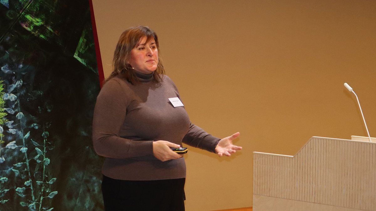 Idag deltog Agtech 2030, genom Karolina Muhrman och undertecknad, i World Soil Day som arrangerades av SLU på Campus Ultuna. Den här årsdagen inrättades av FN 2002 för att uppmärksamma betydelsen av åkerjorden. Keynote var Grace Kangara vid Rothamsted Research.