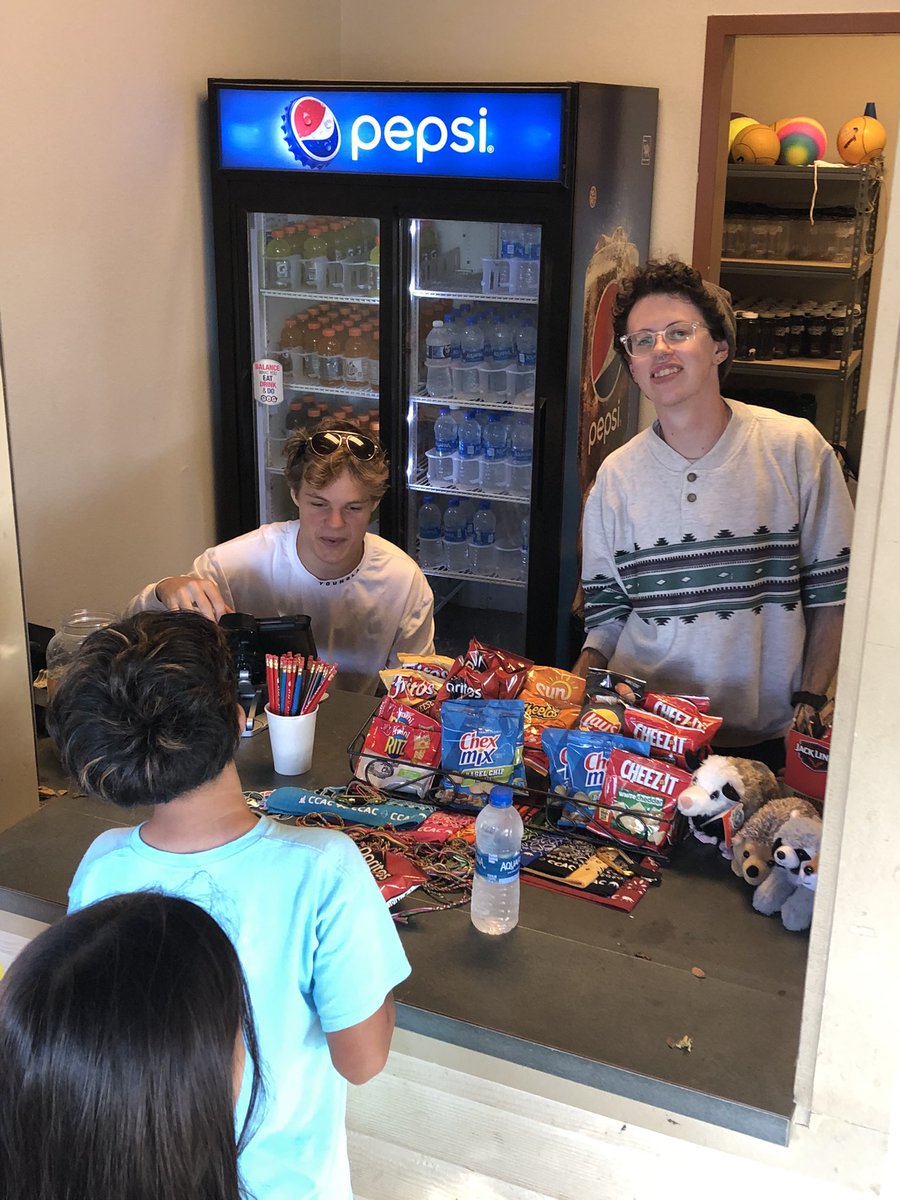 pisdoutdoor's tweet photo. Long camp store lines, amazing campus staff, and two of the best nurses ever!!! Welcome to Adventure Camp @MemorialPISD @DaffronDeputies @DavisPlano #session12 #PISDOutdoorSchool https://t.co/uSnf5JFAEI