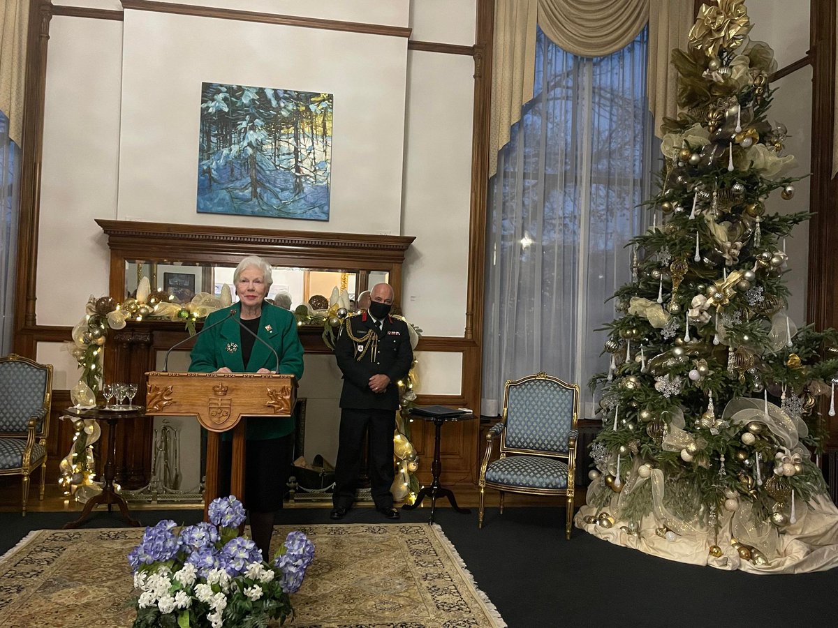 forestscanada's tweet photo. Thank you to the Honourable Elizabeth Dowdeswell (@LGLizDowdeswell) for celebrating our #TreeBee & #ONEnvirothon participants; we applaud these youths' pursuit of environmental knowledge. Also, thank you to Somerville Nurseries for their generous donation of the beautiful tree. https://t.co/51Wh0VSga5