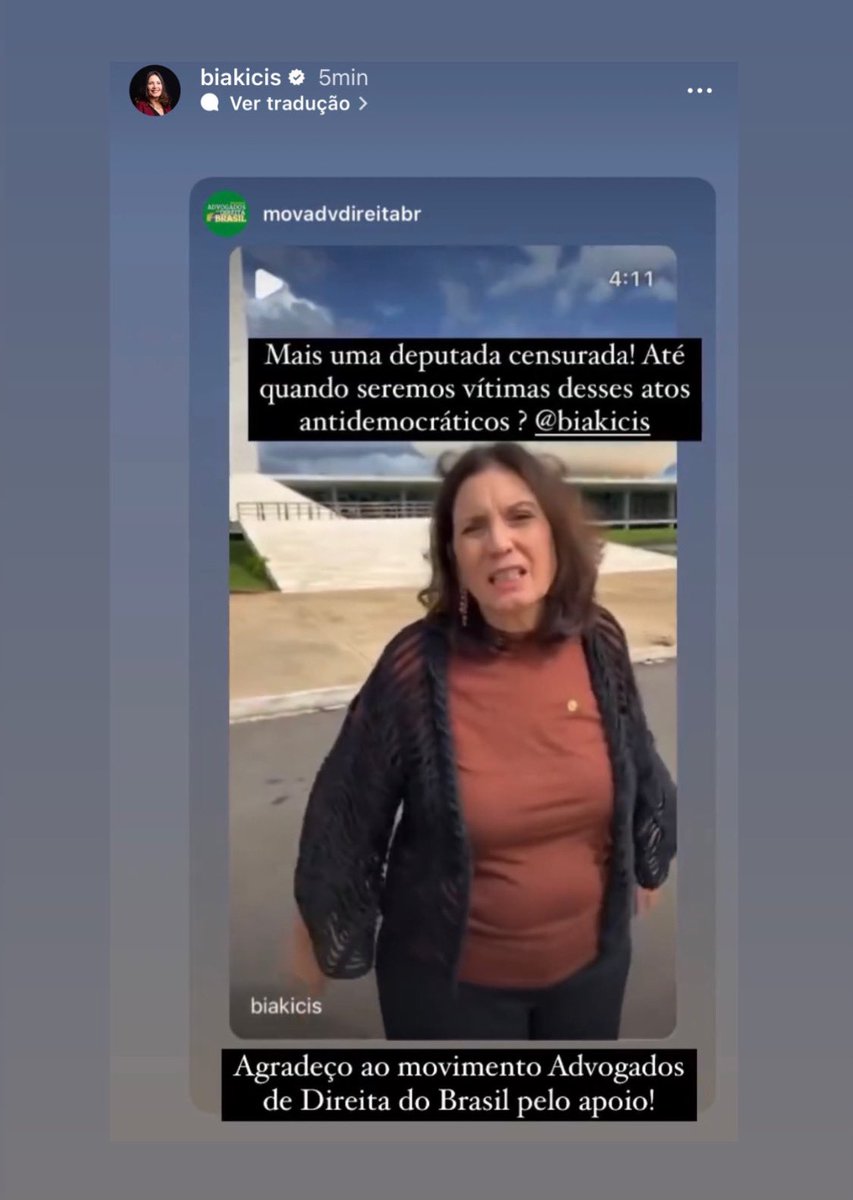 movadvdireitabr's tweet photo. Silenciaram uma parlamentar ELEITA e REELEITA, primeira MULHER Presidente da CCJ da Câmara dos Deputados. 
Tempos sombrios, pessoas sendo censuradas por opinião, crime de opinião! 
Registro aqui nosso repúdio aos atos de censura contra uma parlamentar e contra tantos usuários. https://t.co/Iz5mG2CDrV