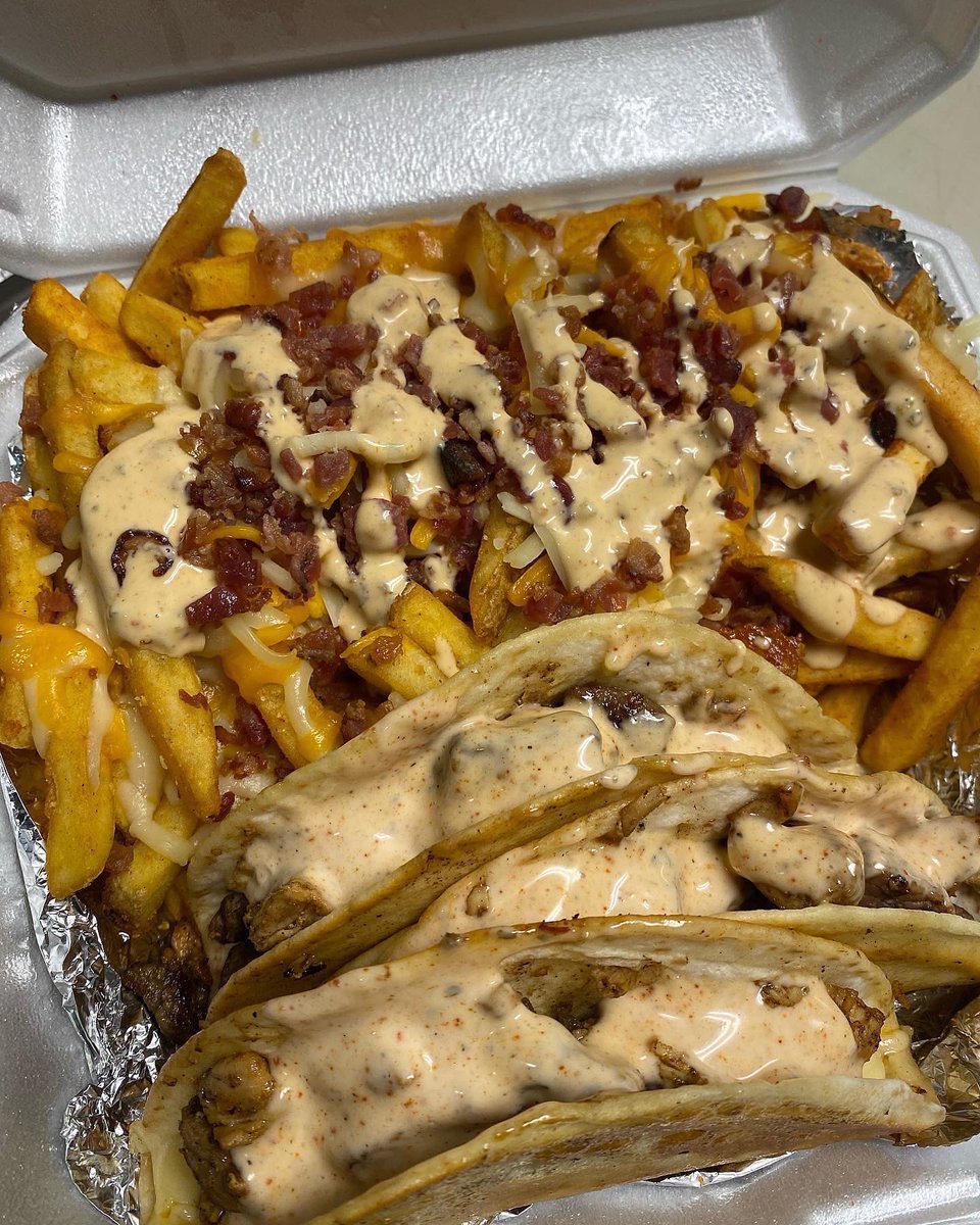 TriggaMeals's tweet photo. Tonight’s menu starting at 6:00!! Please RT and share for your chance to win a FREE meal!!!
(Must be following to win)

Who’s hungry?! Which meal would you like to try? Comment below!!! https://t.co/fDWvUNMGQb