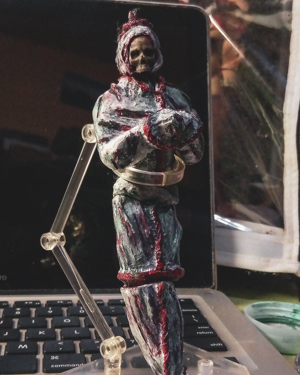 Luciferworks_'s tweet photo. Some Preview of Figsy 0001 :
POCONG

manual sculpt
with a height of about 15cm,
with a ratio of 1:12 scale
material : resin

#mainananak #pengabdisetan2 #alamgaib #gussamsudinjadab #gussamsudin #fotomainan #customfigure #customactionfigures  #toysphotography #toysphoto https://t.co/6bDYy9nGzy