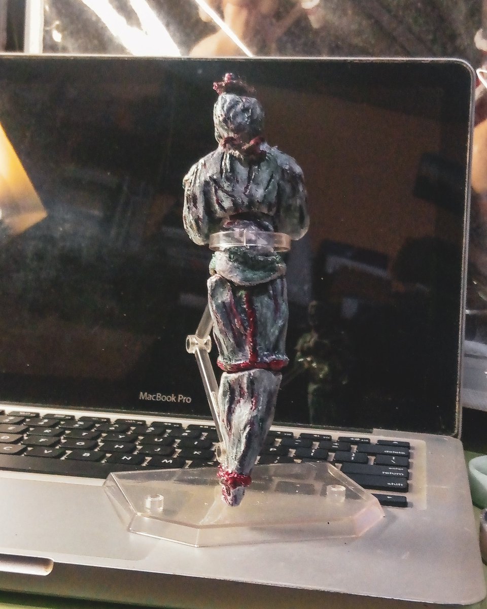 Luciferworks_'s tweet photo. Some Preview of Figsy 0001 :
POCONG

manual sculpt
with a height of about 15cm,
with a ratio of 1:12 scale
material : resin

#mainananak #pengabdisetan2 #alamgaib #gussamsudinjadab #gussamsudin #fotomainan #customfigure #customactionfigures  #toysphotography #toysphoto https://t.co/FtBwNp3bHM