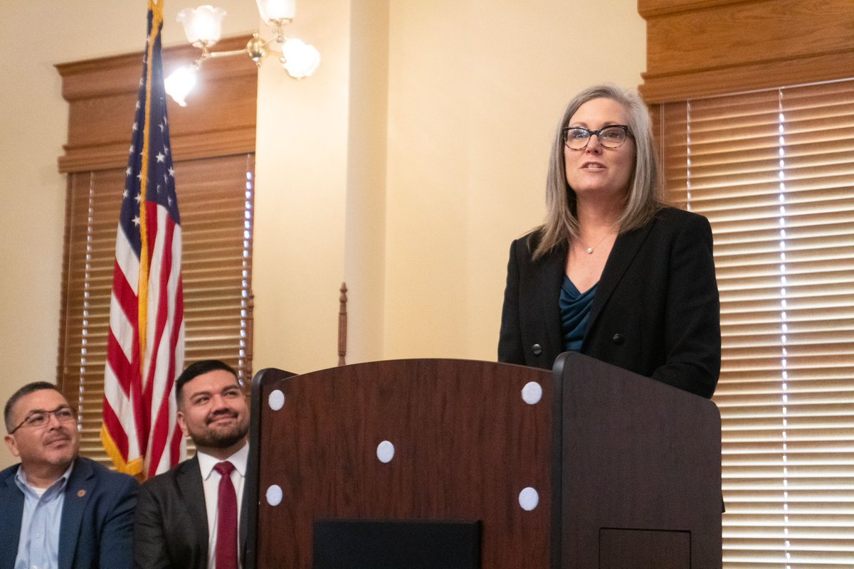 AZHouseDems's tweet photo. Governor-elect @KatieHobbs played a starring role in today’s House Democratic Caucus retreat. Our 29 members look forward to working closely with a Democratic Governor to move Arizona forward with inclusive solutions. Session begins Jan. 9, but the work begins now. #AZLeg https://t.co/2oSbhDmtsQ