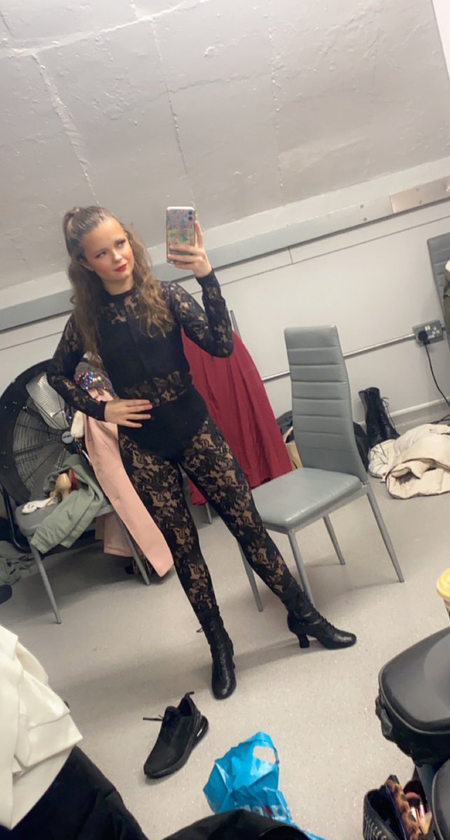 isabel4451's tweet photo. 1st pantomime of the season ❤️ #Performer #panto #dancer #singer #actor #littlerd #pantomime #Training #musical https://t.co/xrGNI0FDJ6