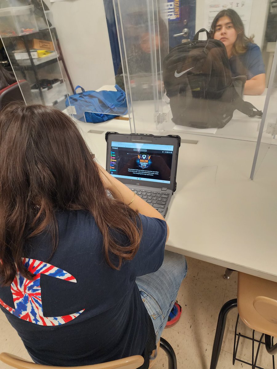 MrMaxwell1999's tweet photo. #HISDecoded #HoustonISD #MMAFA #WEAREMARSHALL #P4 #CODESTRES @icodeinschool  #hourofcode #8thgrade #P5 #coderz #amazoncyberrobtics #csweek #cyberchallenge #day3 #12daysodCode #CSWeek22 #CSforGood #CSforall #CSWeek2022 #digitalliteracy #ChromOS #WeAreMarshall  @HISD_Inst_tech https://t.co/QaEnXGWsv5