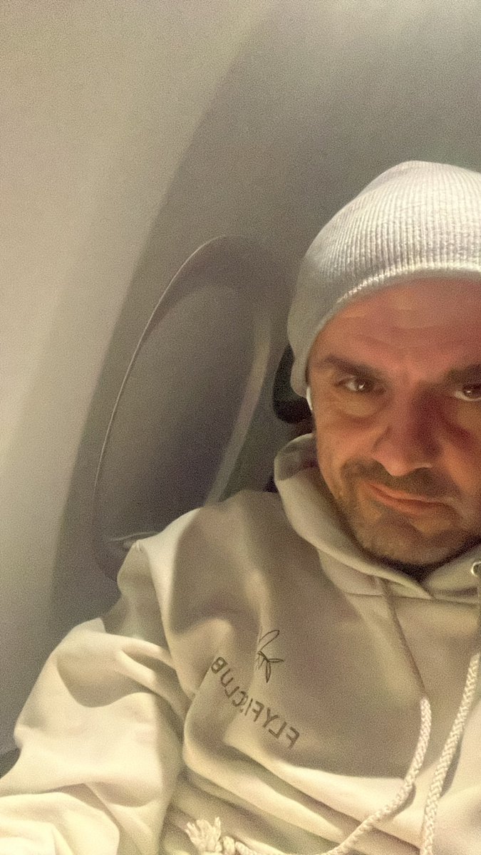 Gary Vaynerchuk tweet media